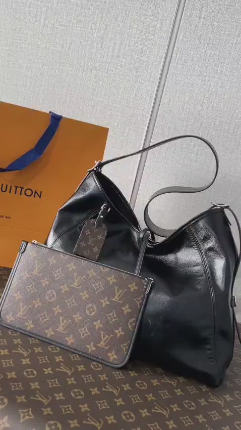 L.V Carryall bag